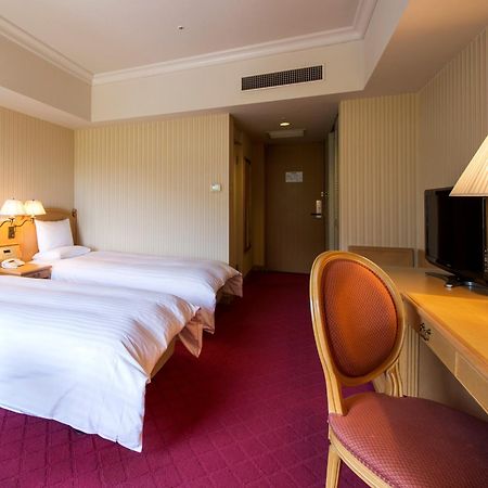 Hotel Okura Jr Huis Ten Bosch Sasebo Exteriör bild A room at the hotel