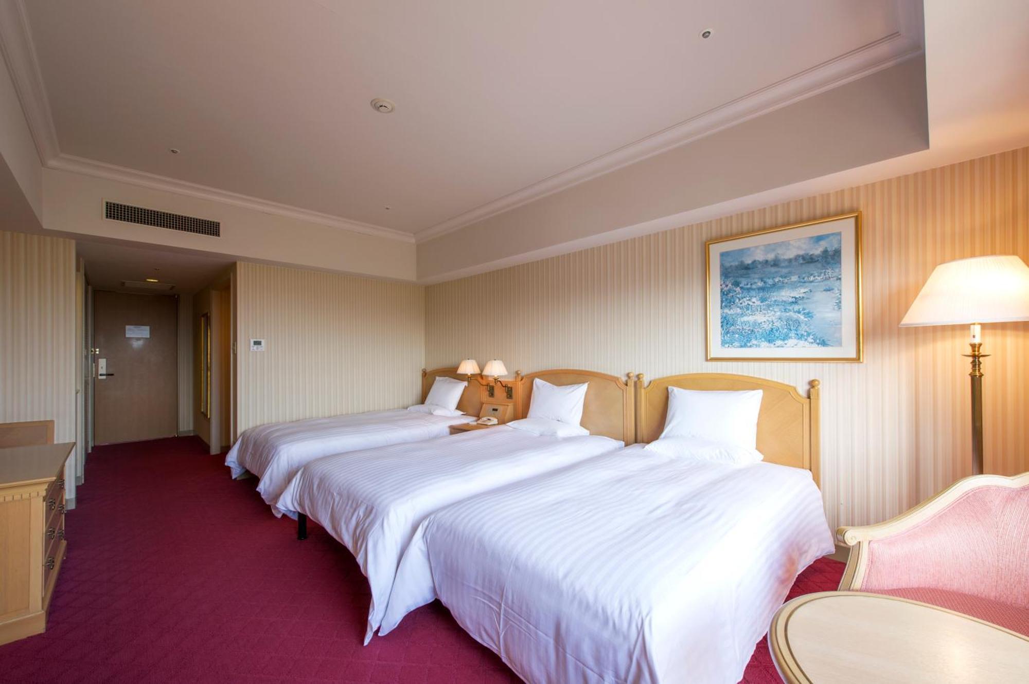 Hotel Okura Jr Huis Ten Bosch Sasebo Exteriör bild Deluxe Room